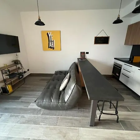 Yellow Uptown 70 - Fiera Milano Apartment Pero